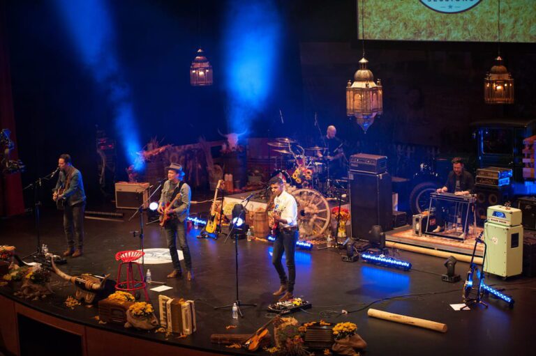 The Dungarees on stage